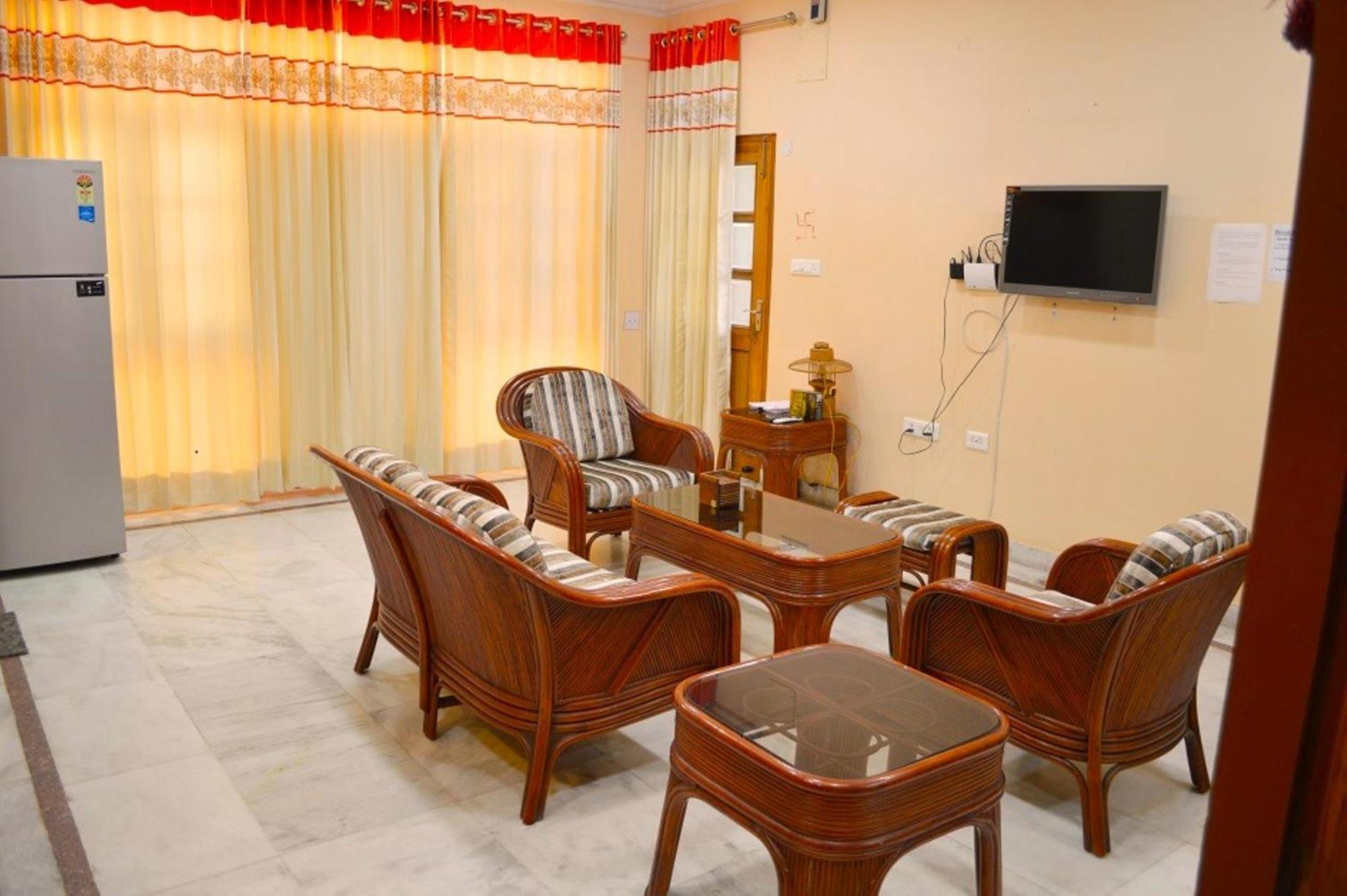Fully Furnished Ish, Atithya Homestay With Various Amenities And Free Services In Lucknow, India Eksteriør bilde